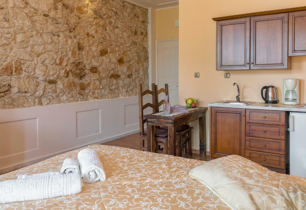 Elois Suites Ретимно Экстерьер фото