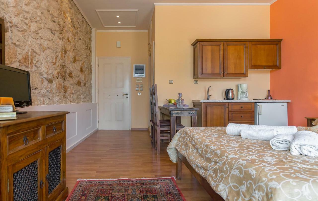 Elois Suites Ретимно Экстерьер фото